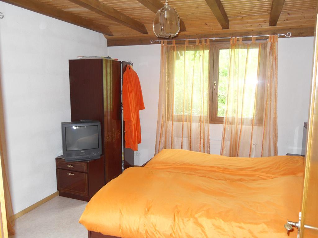 Bed&Breakfast In Flueh Hofstetten-Fluh Pokój zdjęcie